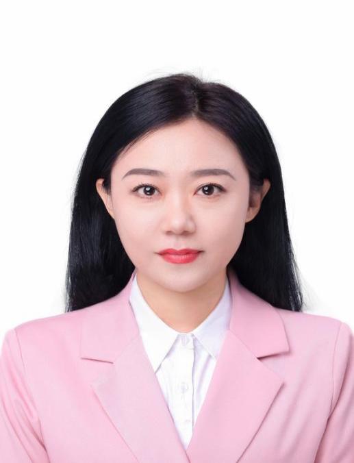 以上具有国外留学经历及多年的职业翻译